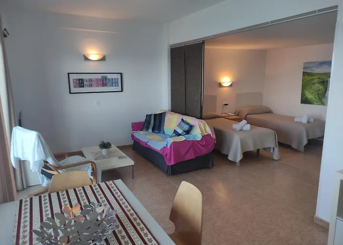 In First Line Apto 6-6 *