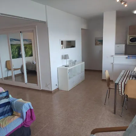 In First Line Apto 6-6 Apartment *