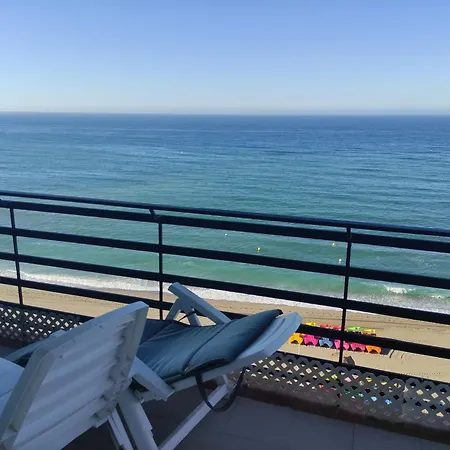 In First Line Apto 6-6 شقة *