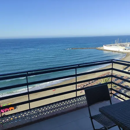 In First Line Apto 6-6 * ماربيا